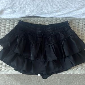 Vestique satin Skort